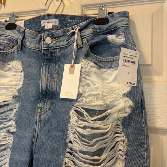 Good American The Khloe Jean Size 12/31 32” inseam Distressed NWT! - Picture 3 of 6